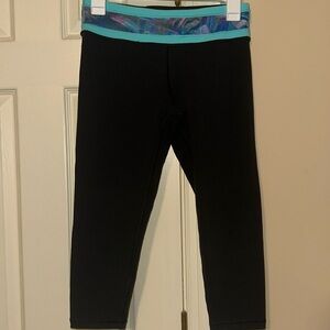 Ivivva Girls Black Leggings Reversible Crop
